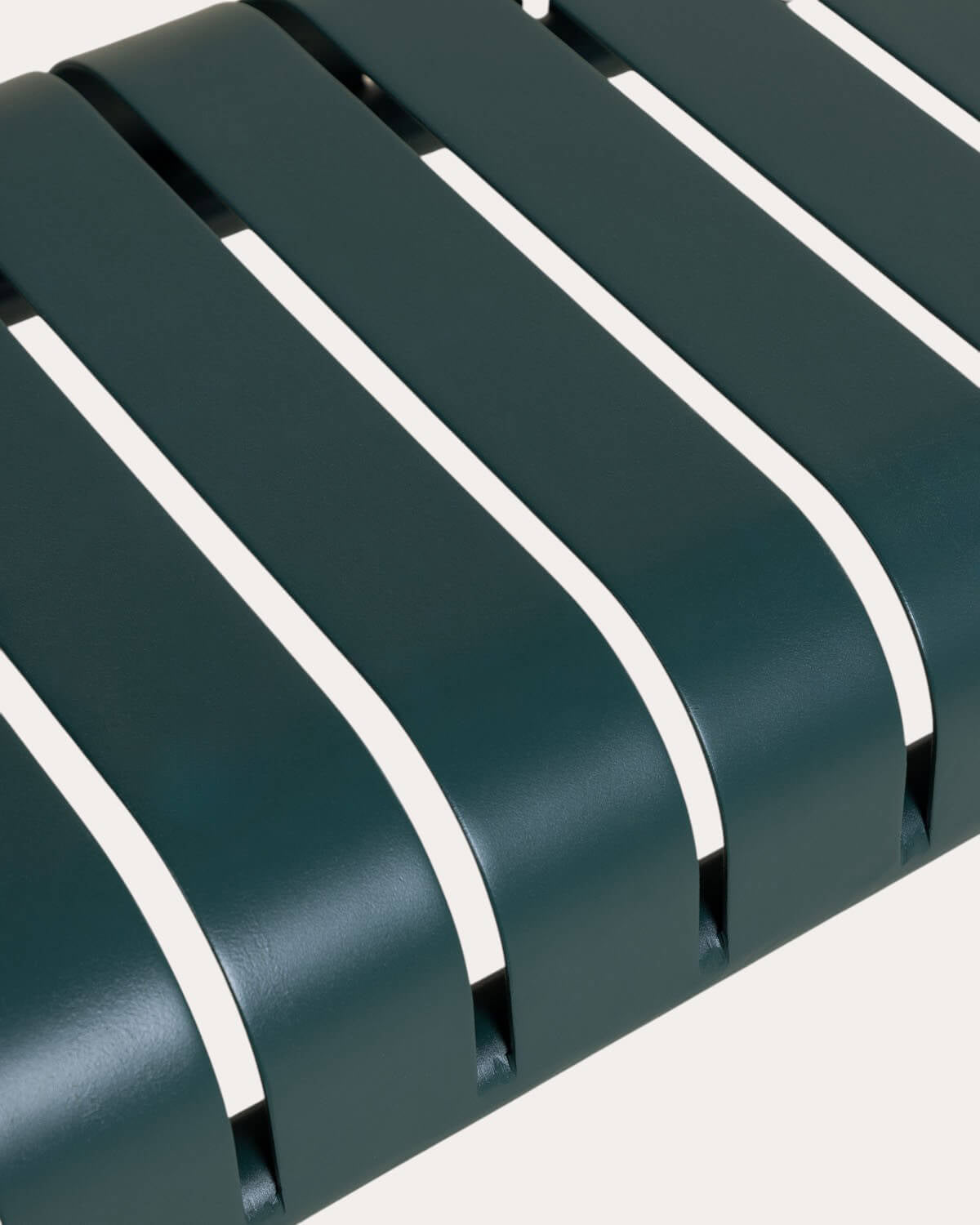 Tavo metal garden bench