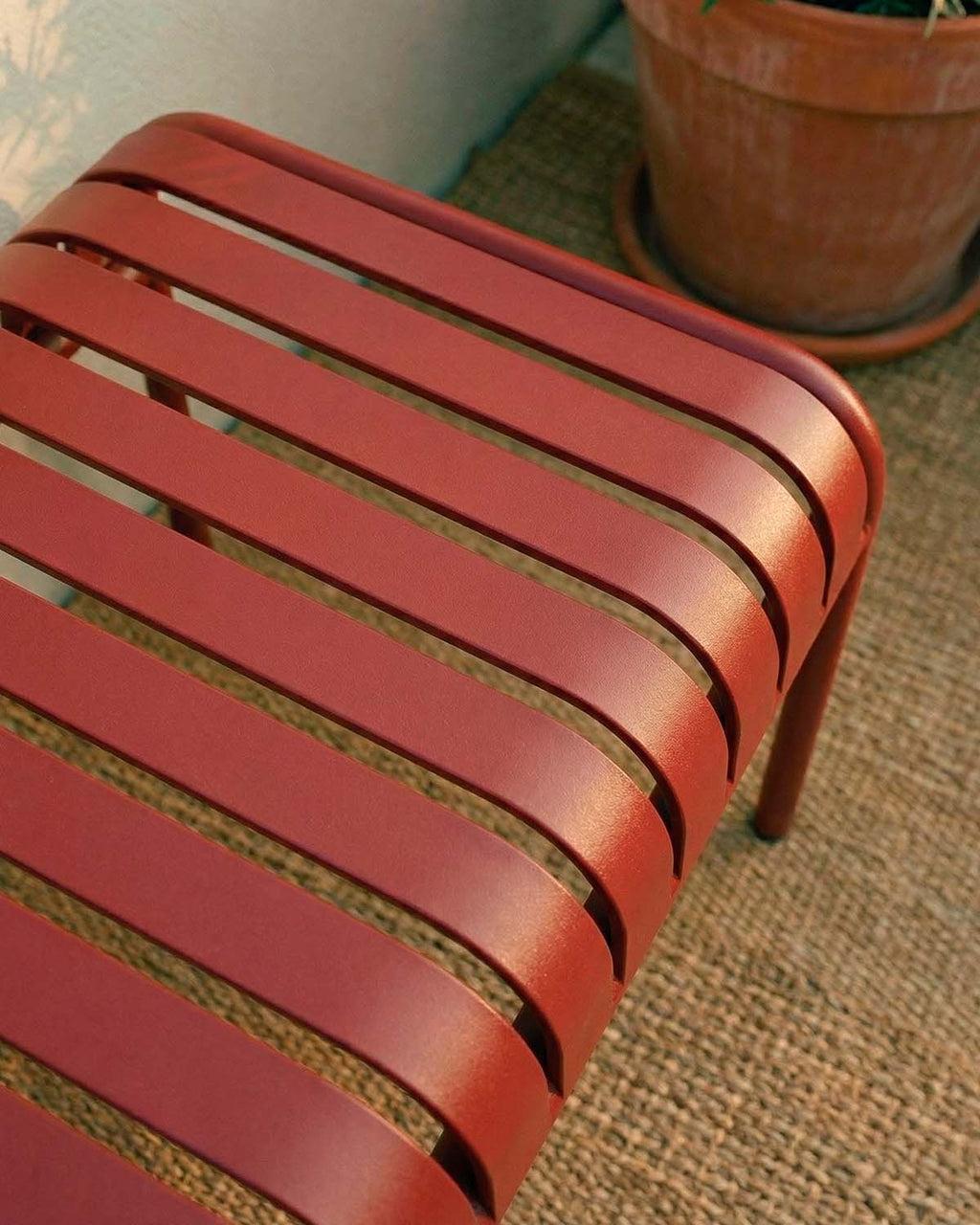 Tavo metal garden bench