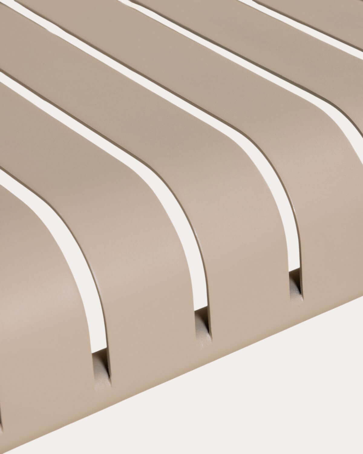 Tavo metal garden bench