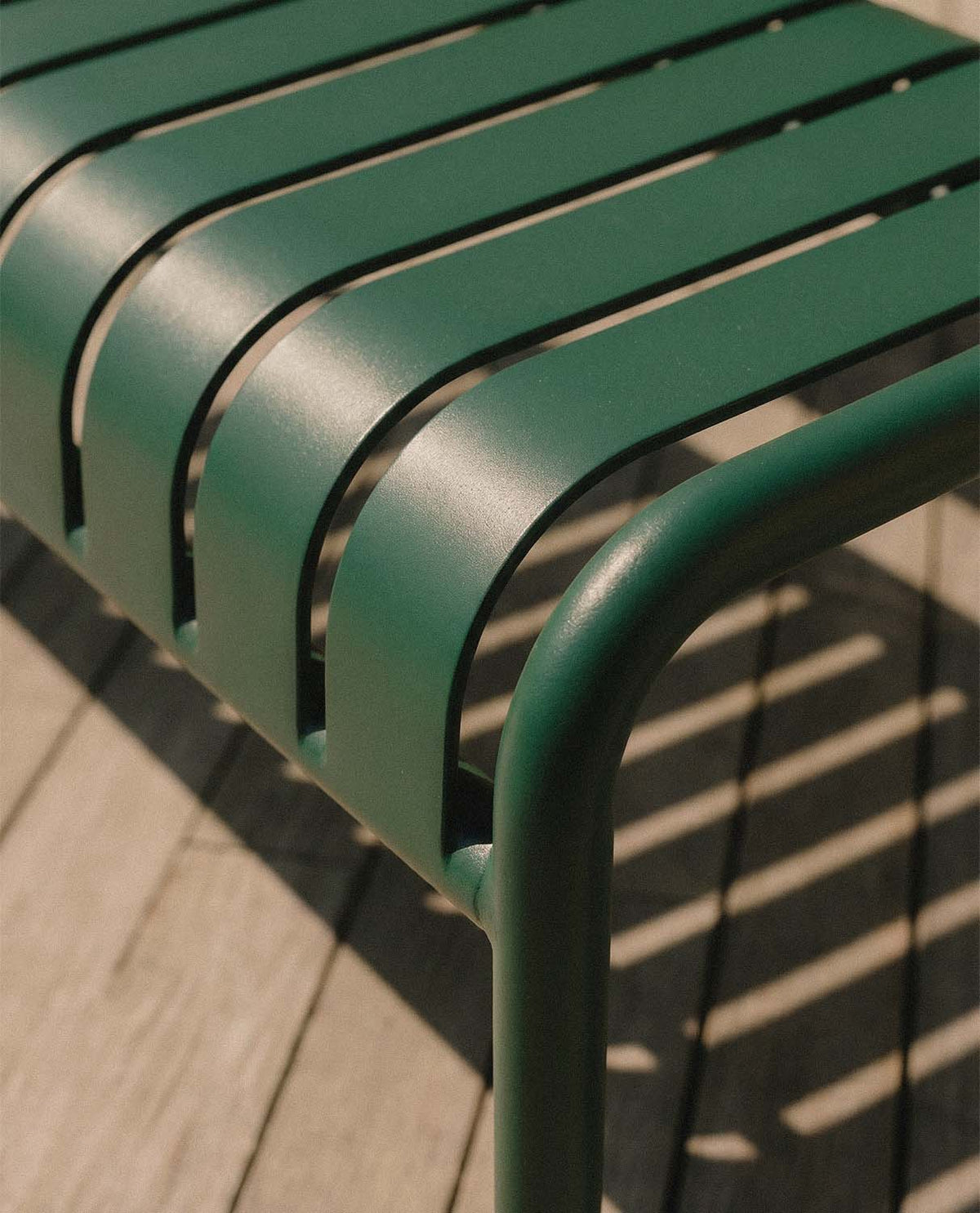 Tavo metal garden bench