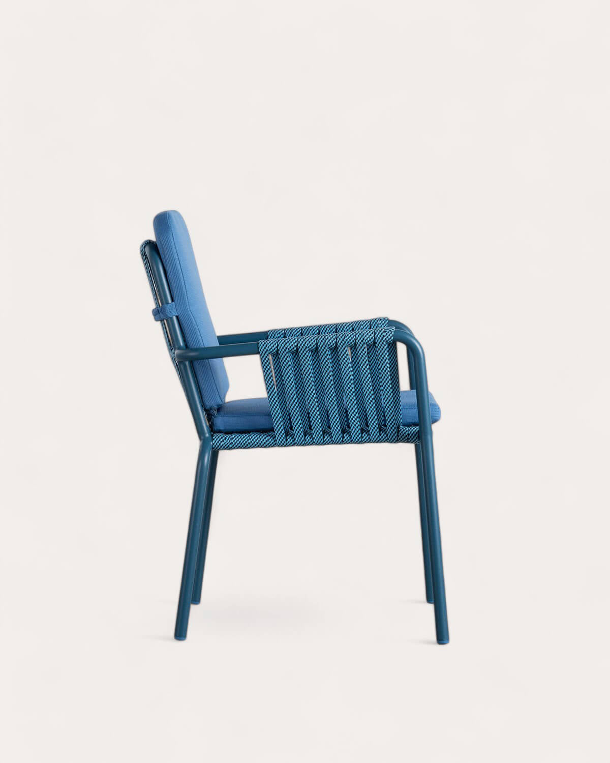 Drian aluminum and rope outdoor chair