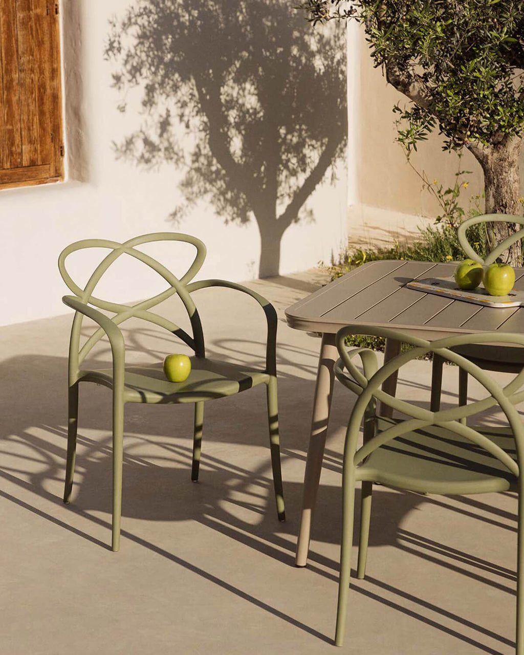 Cielo Outdoor Polypropylene Chair with Armrests