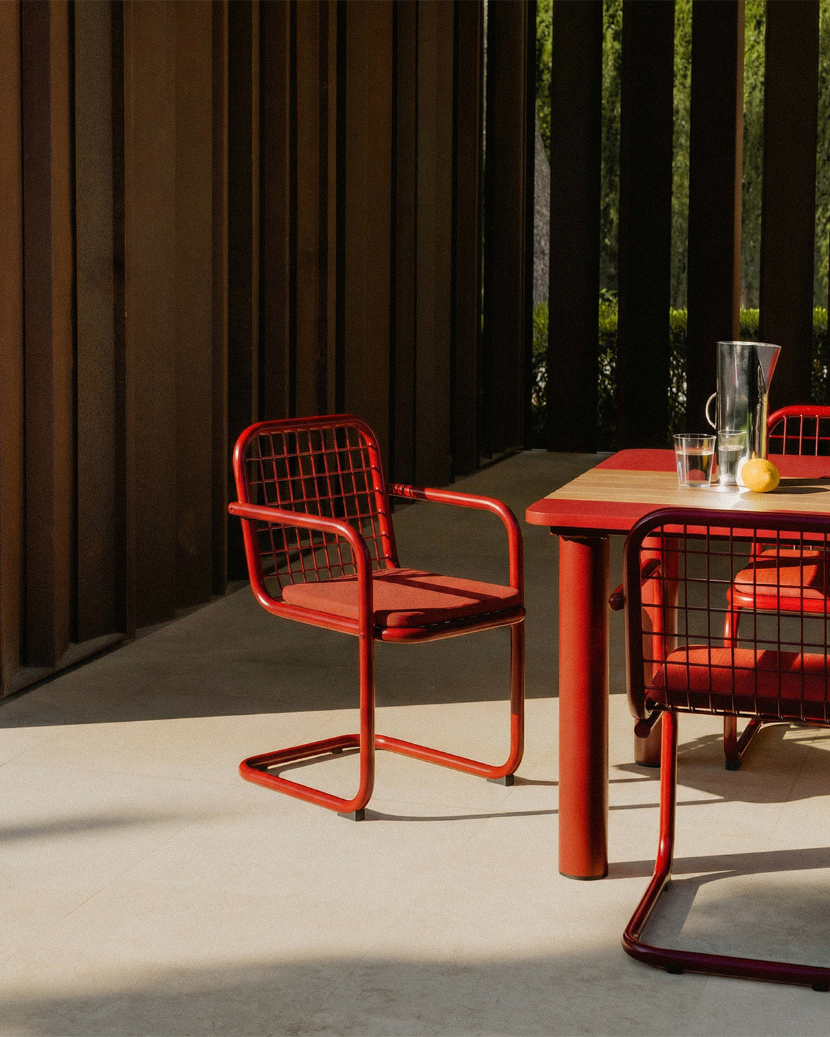 Biaritz outdoor chair with metal armrests