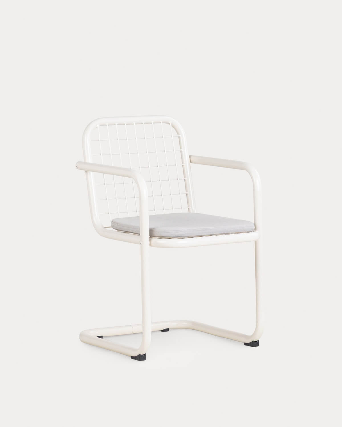 Biaritz outdoor chair with metal armrests