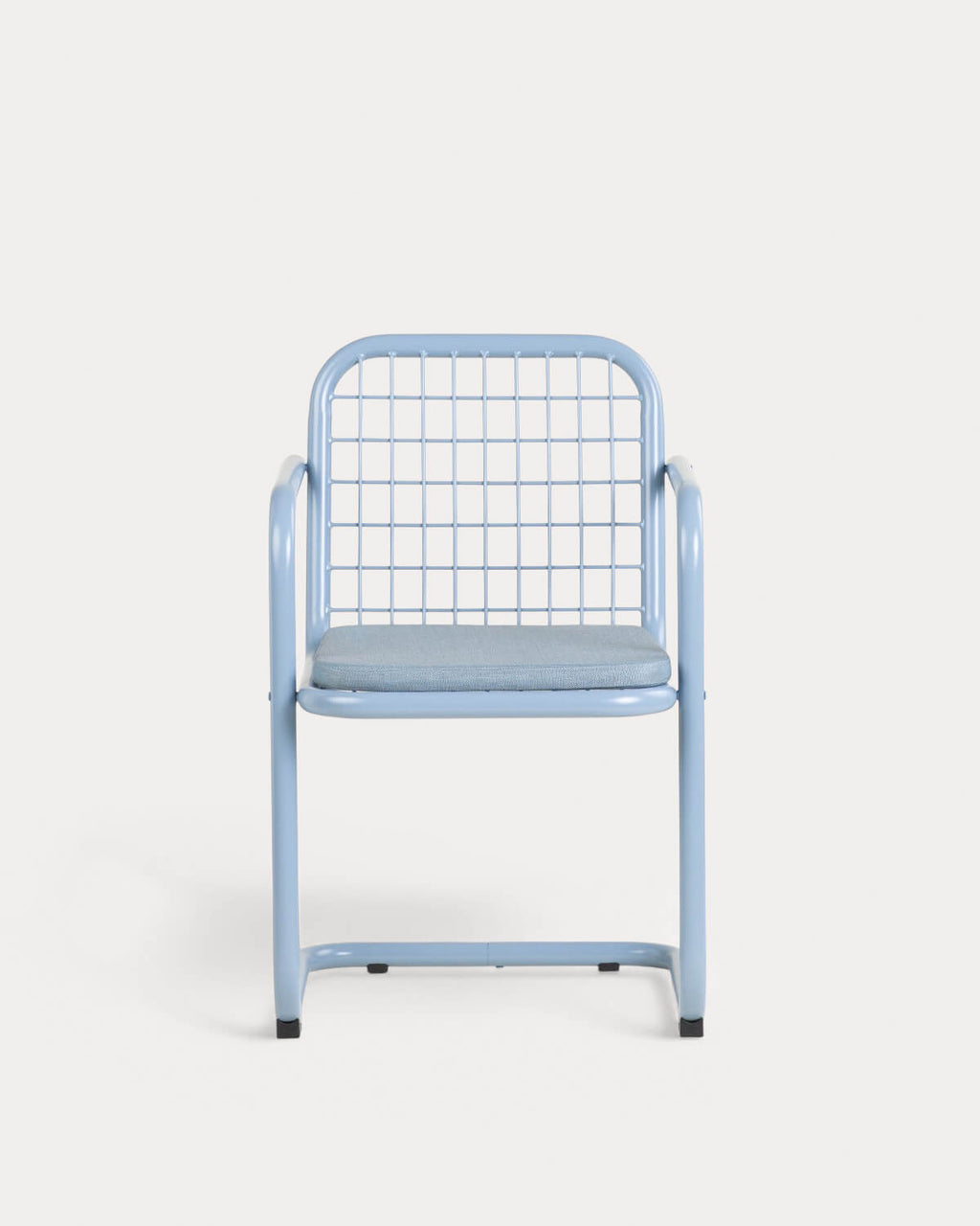 Biaritz outdoor chair with metal armrests