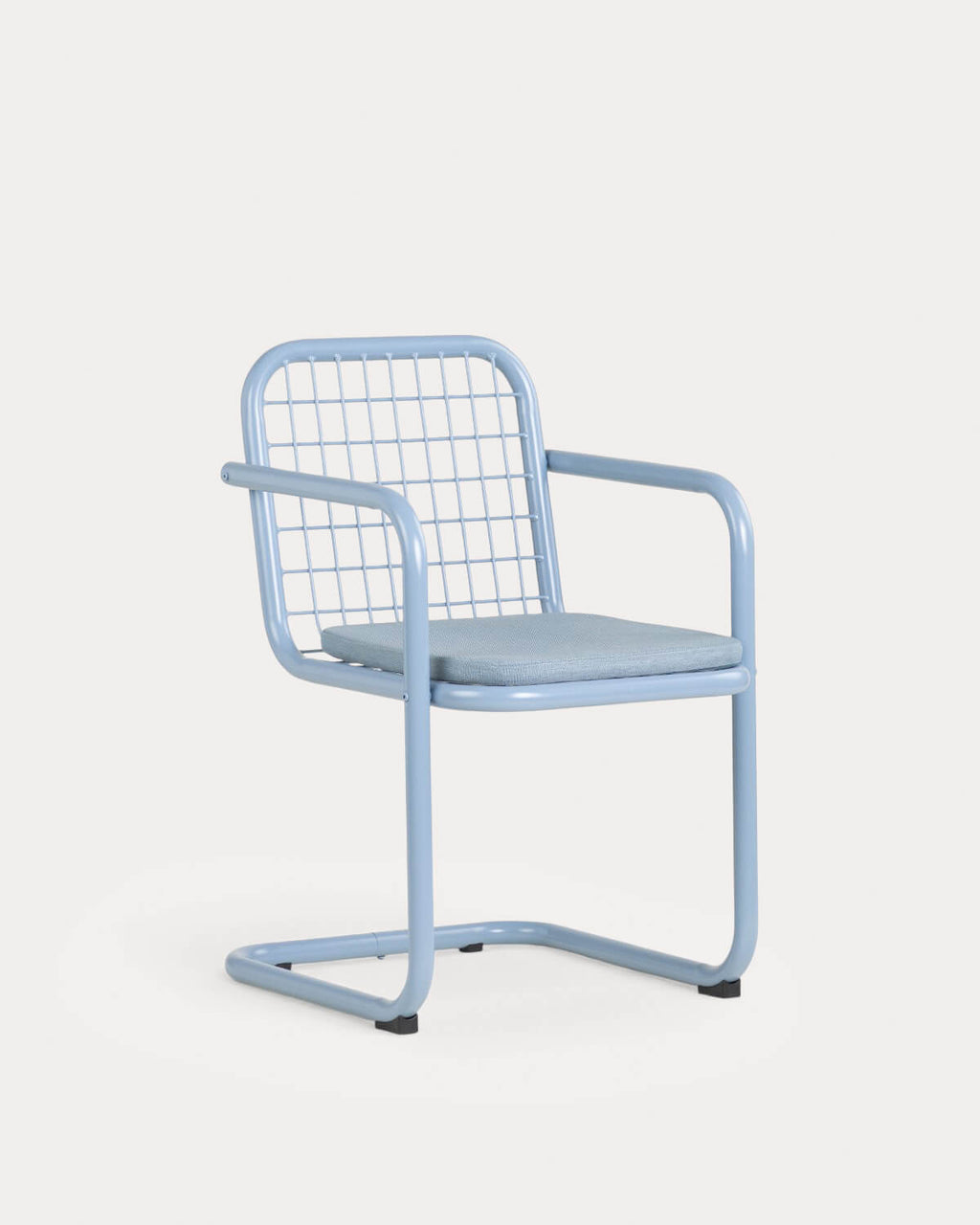 Biaritz outdoor chair with metal armrests