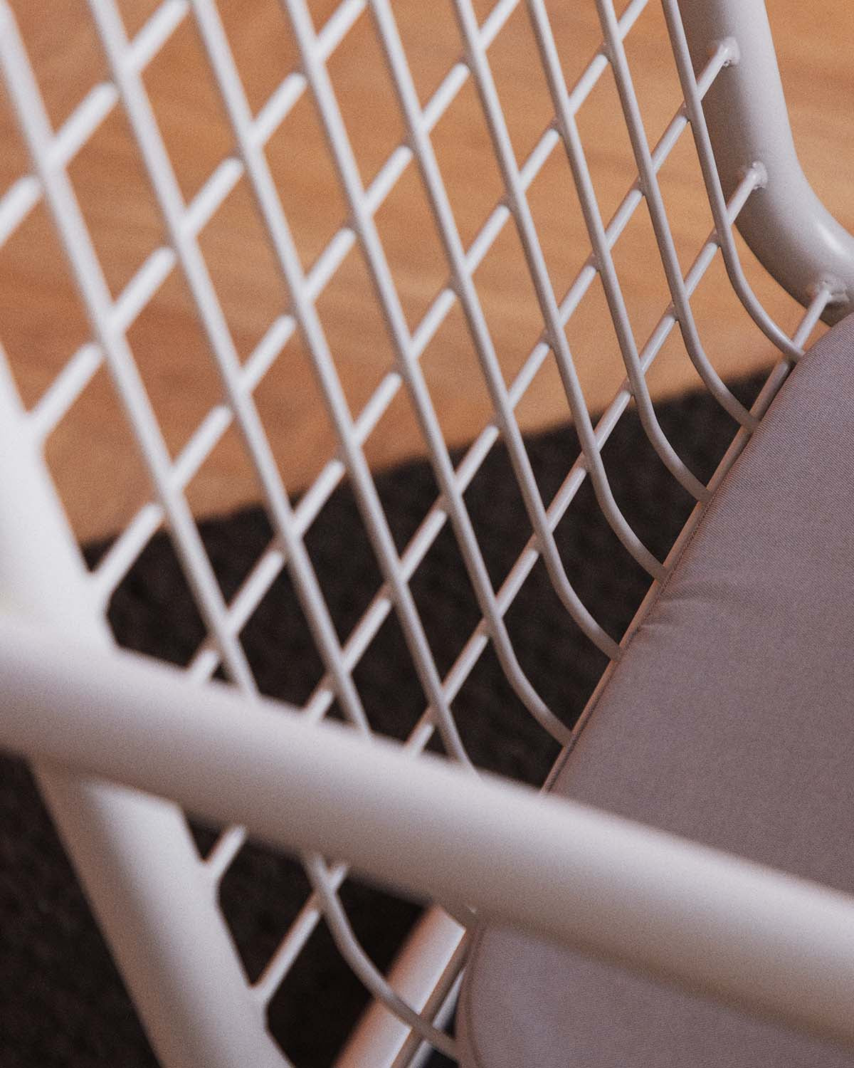 Biaritz dining chair with metal armrests