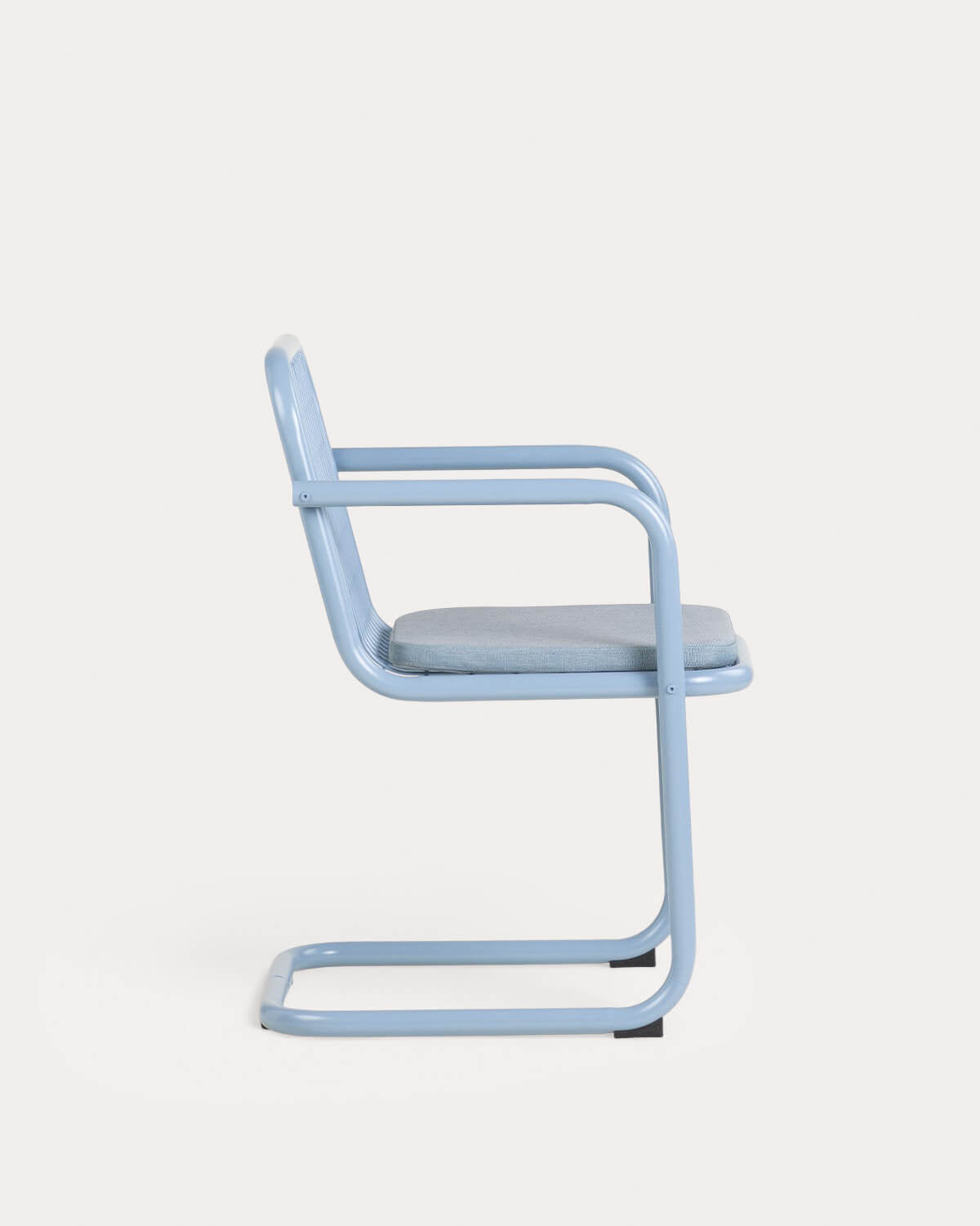 Biaritz dining chair with metal armrests