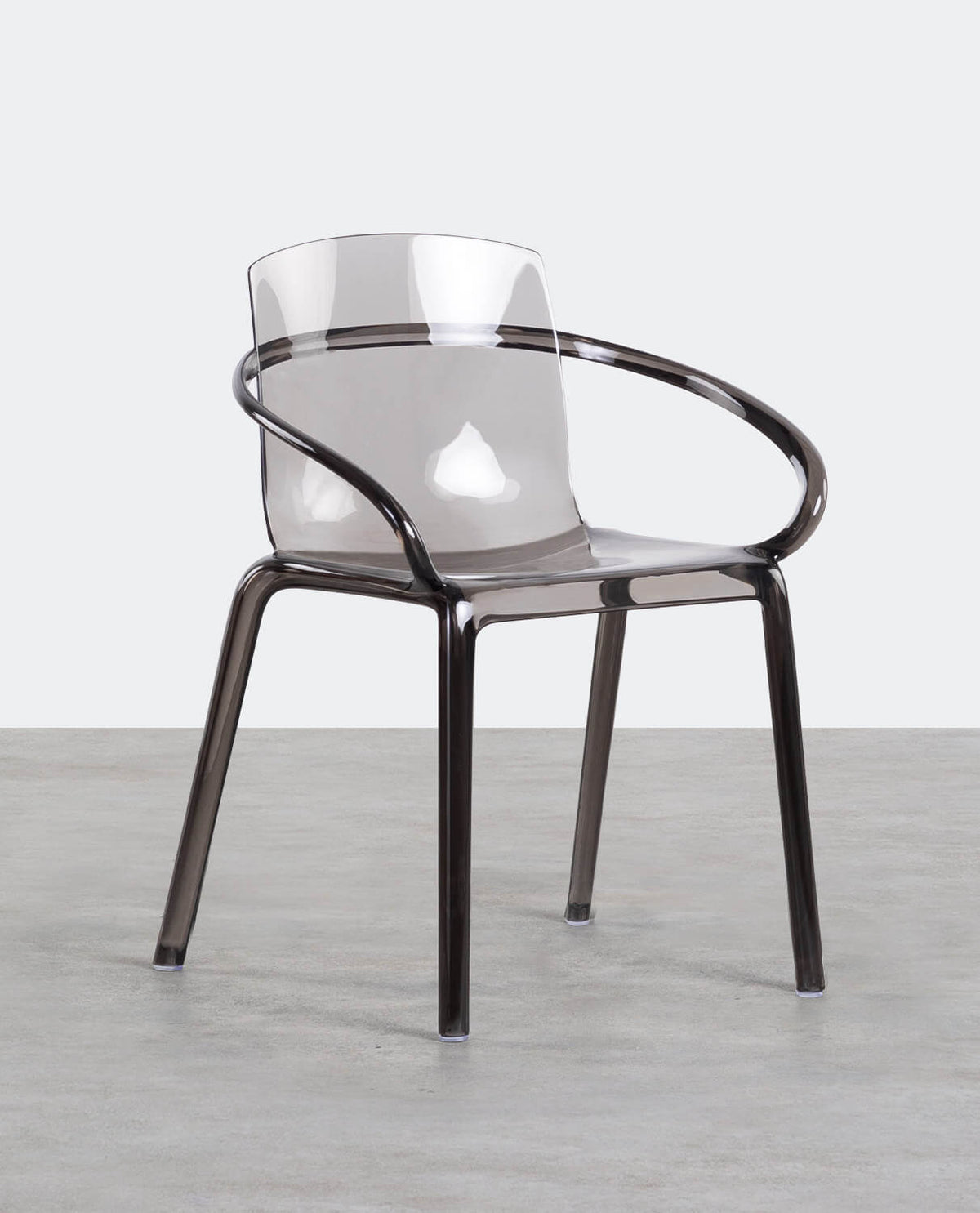 Zuera outdoor chair with polycarbonate armrests