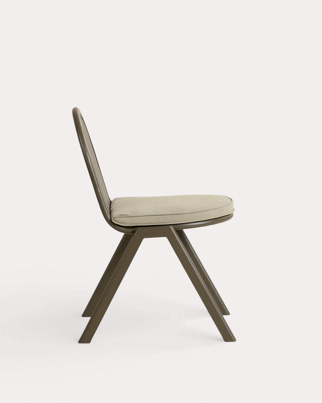 Llibet aluminum and fabric outdoor chair