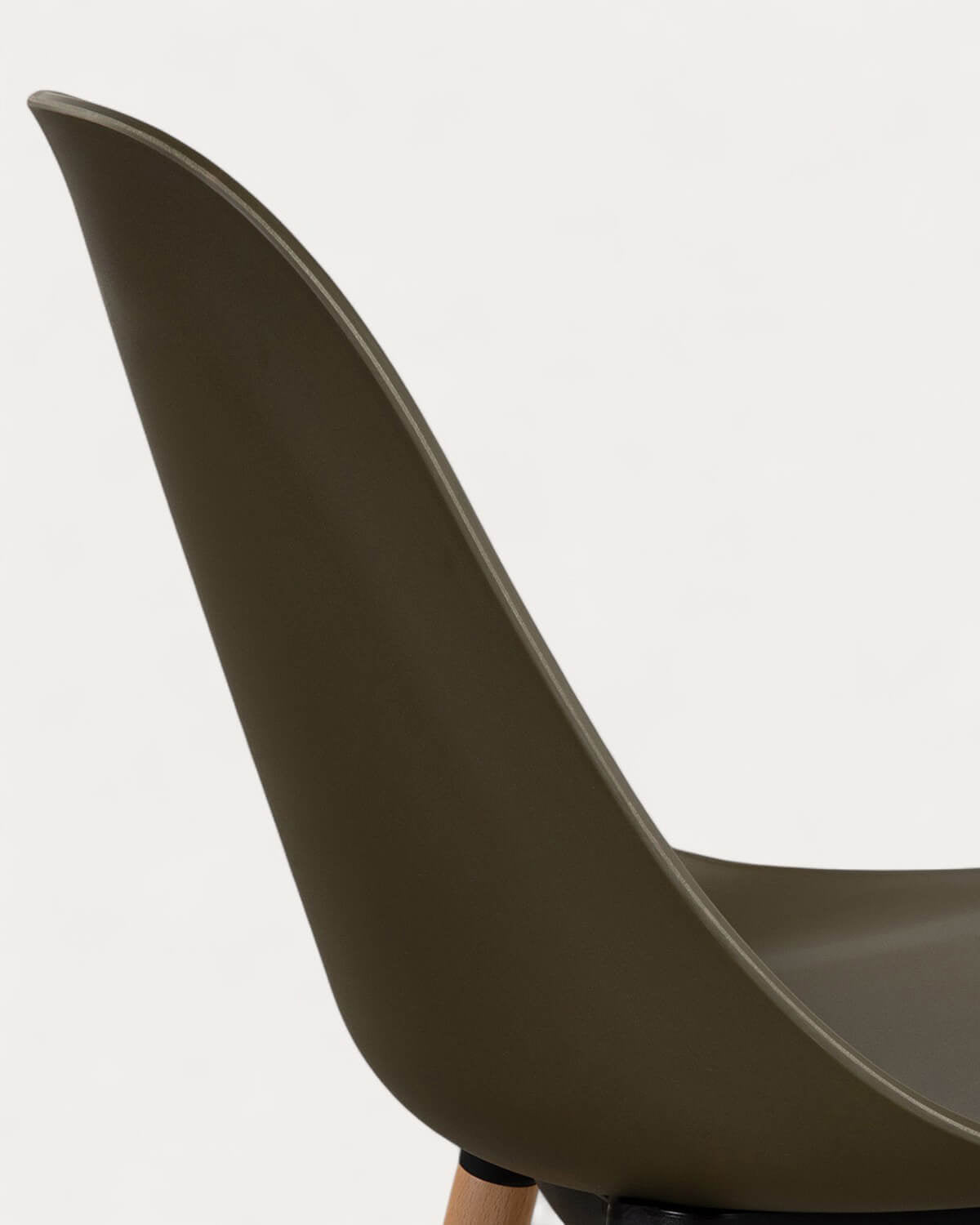 Reine outdoor chair in polypropylene and wood