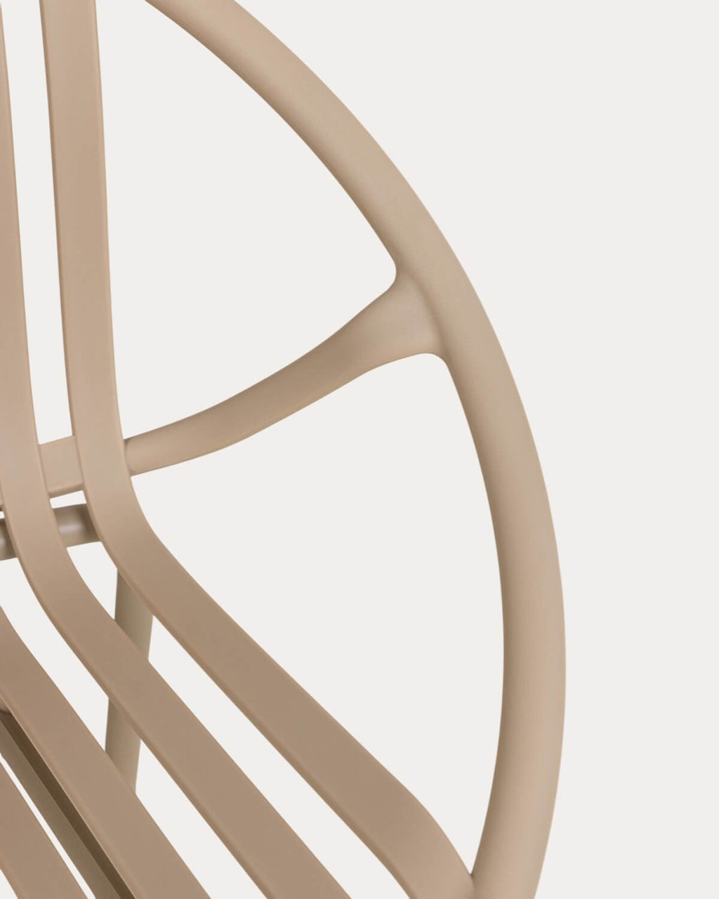 Anier polypropylene and metal outdoor chair
