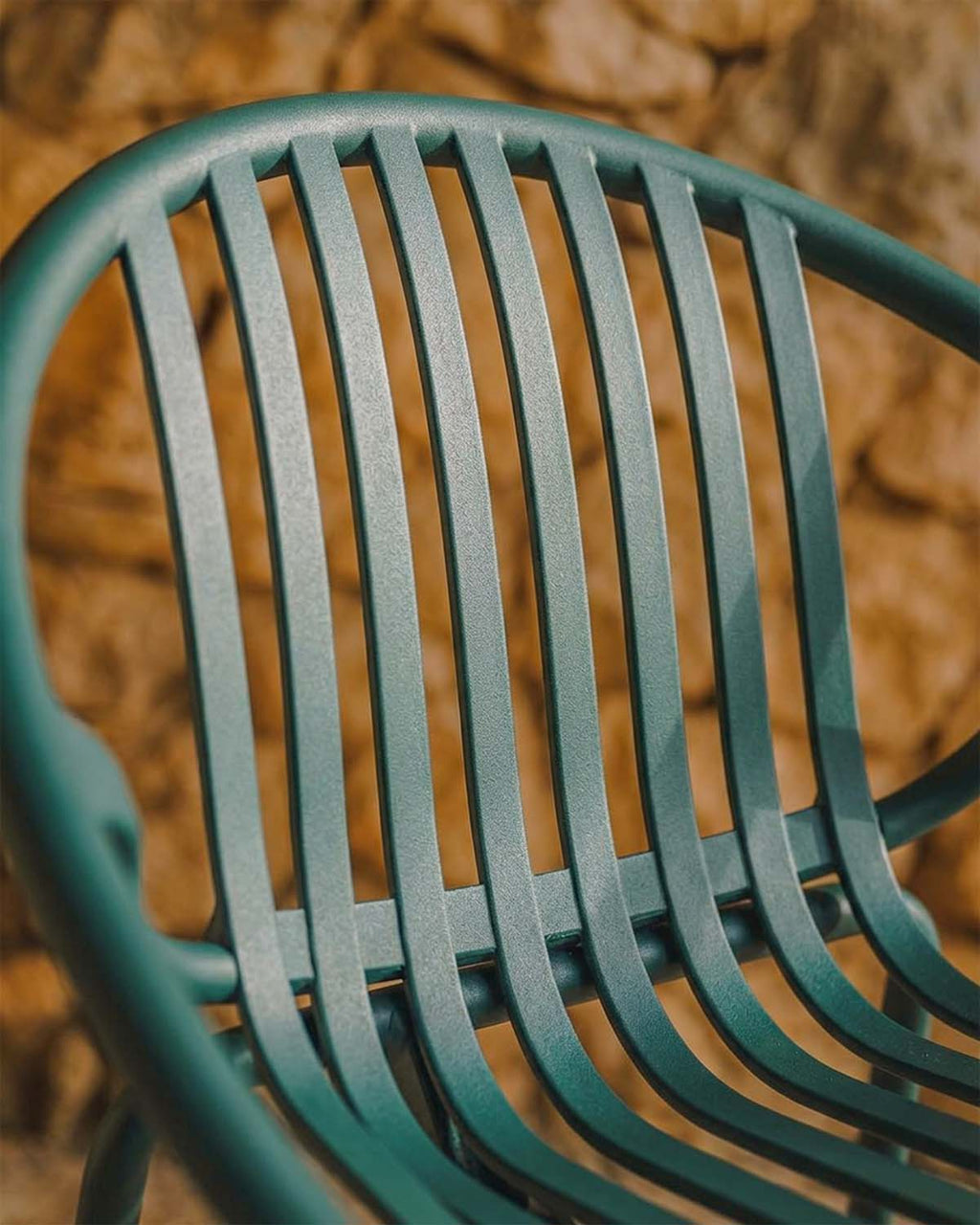 Anier polypropylene and metal outdoor chair
