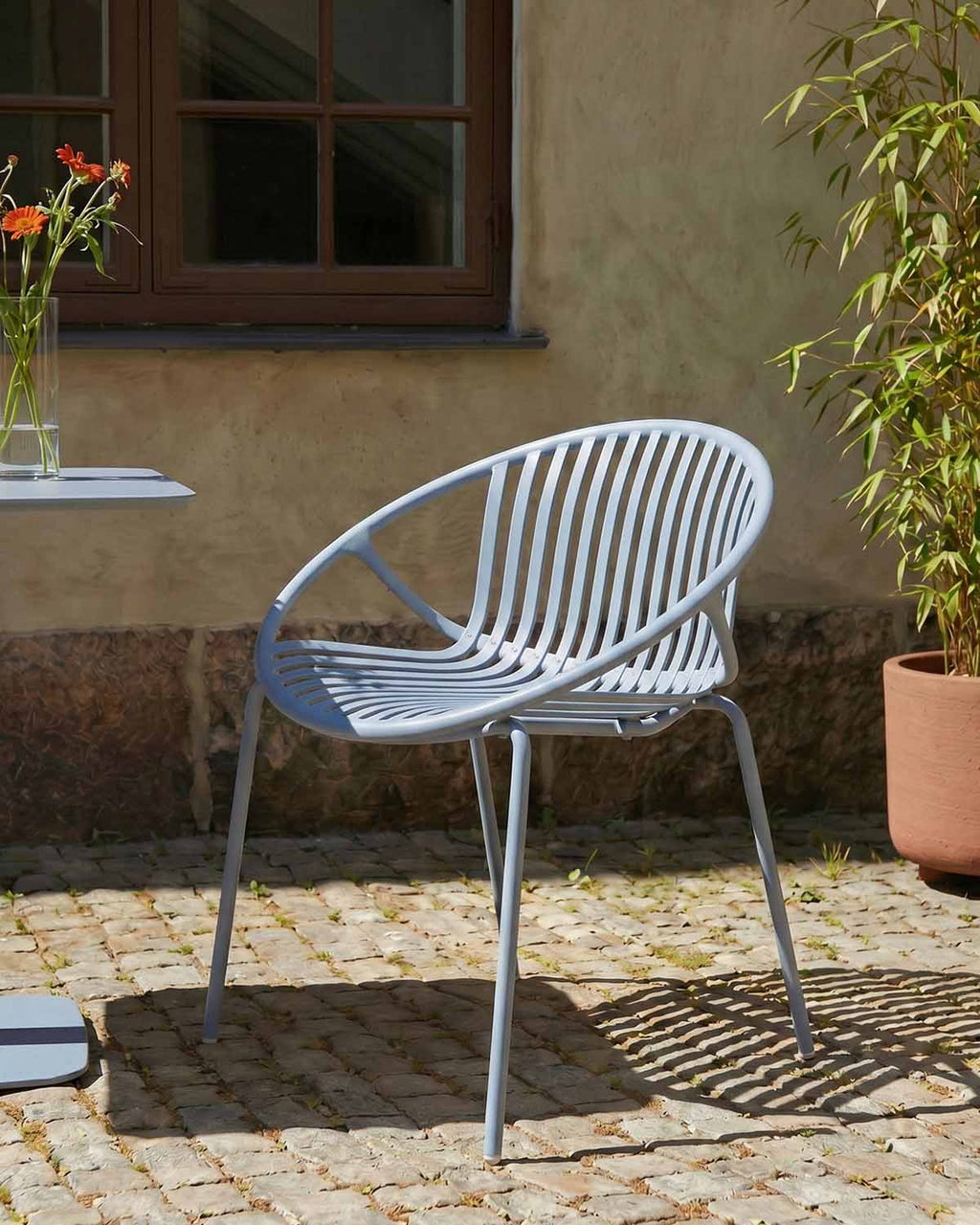 Anier polypropylene and metal outdoor chair
