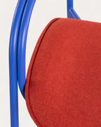 Dining chair with armrests in velvet and Ilan fabric