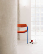 Dining chair with armrests in velvet and Ilan fabric