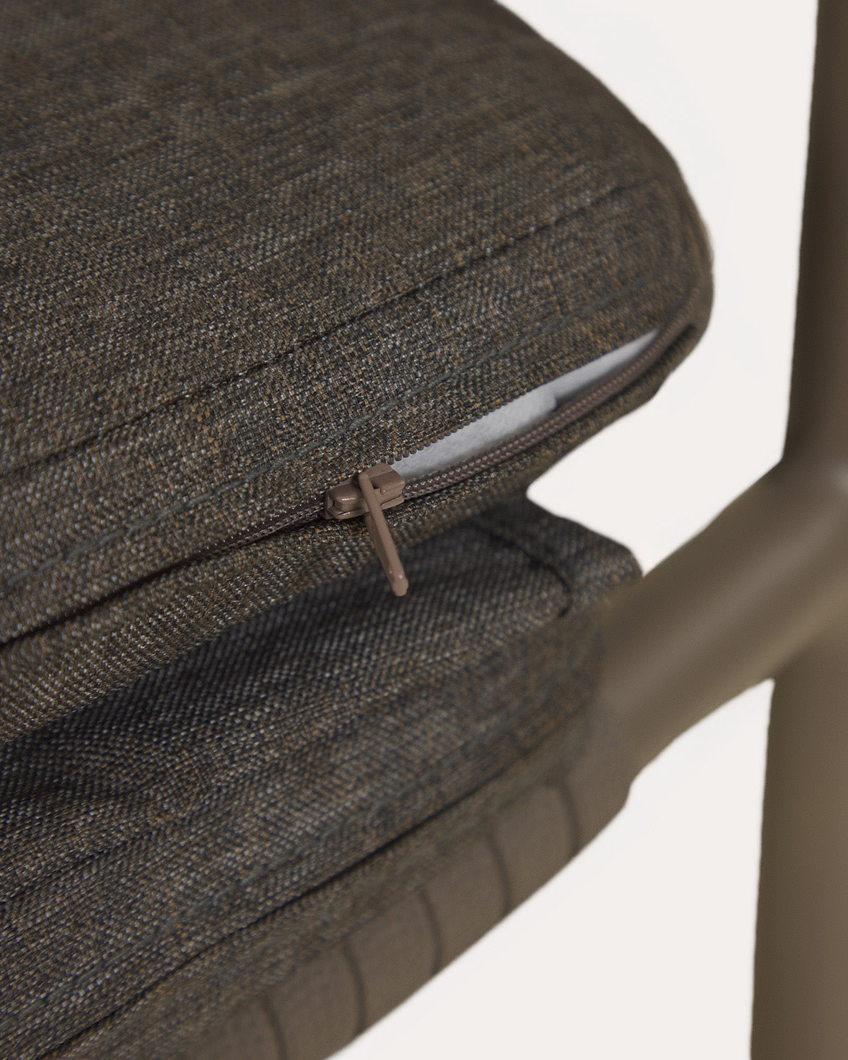 Drian Aluminum and Rope Dining Chair