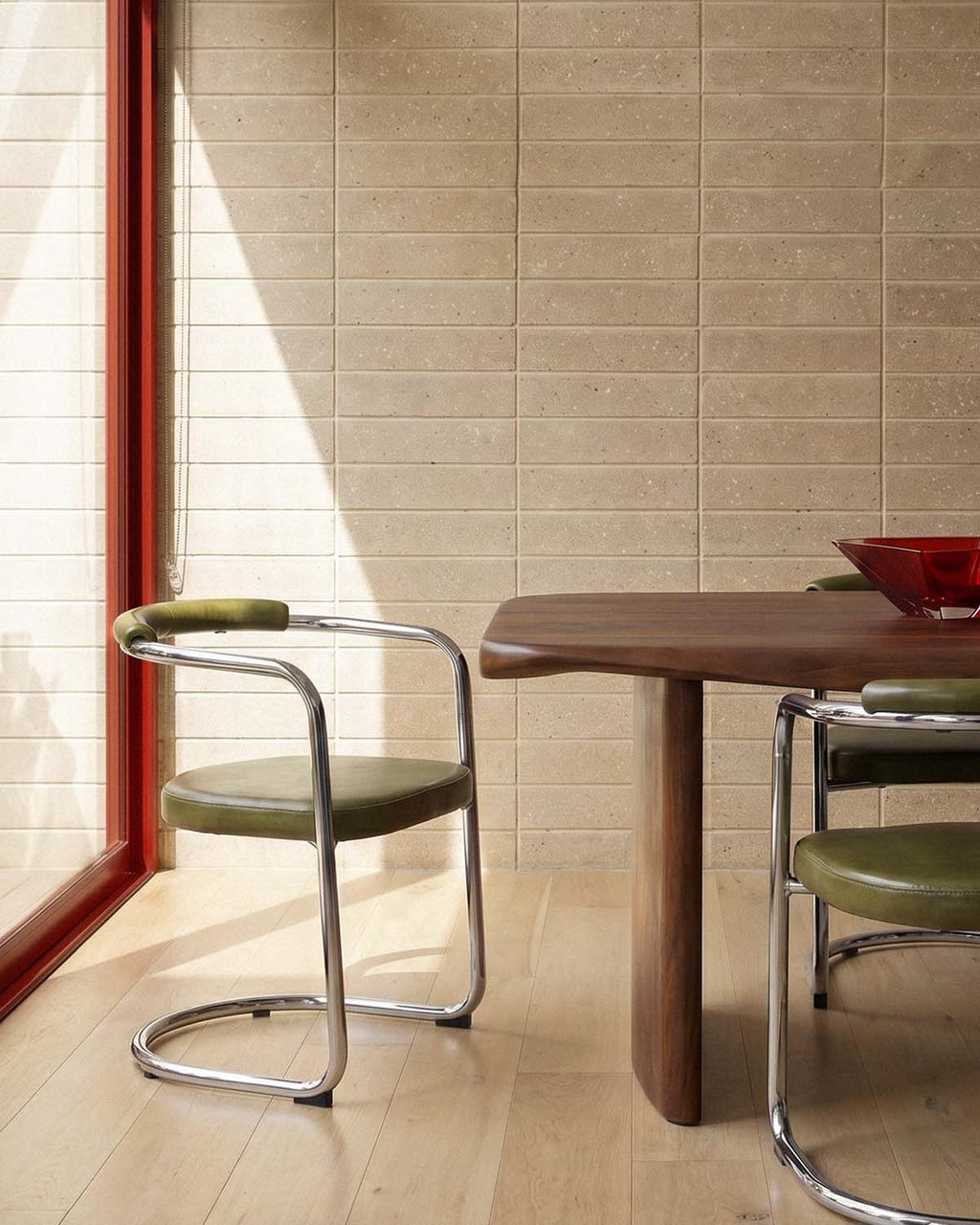 Aryo Metal Dining Chair