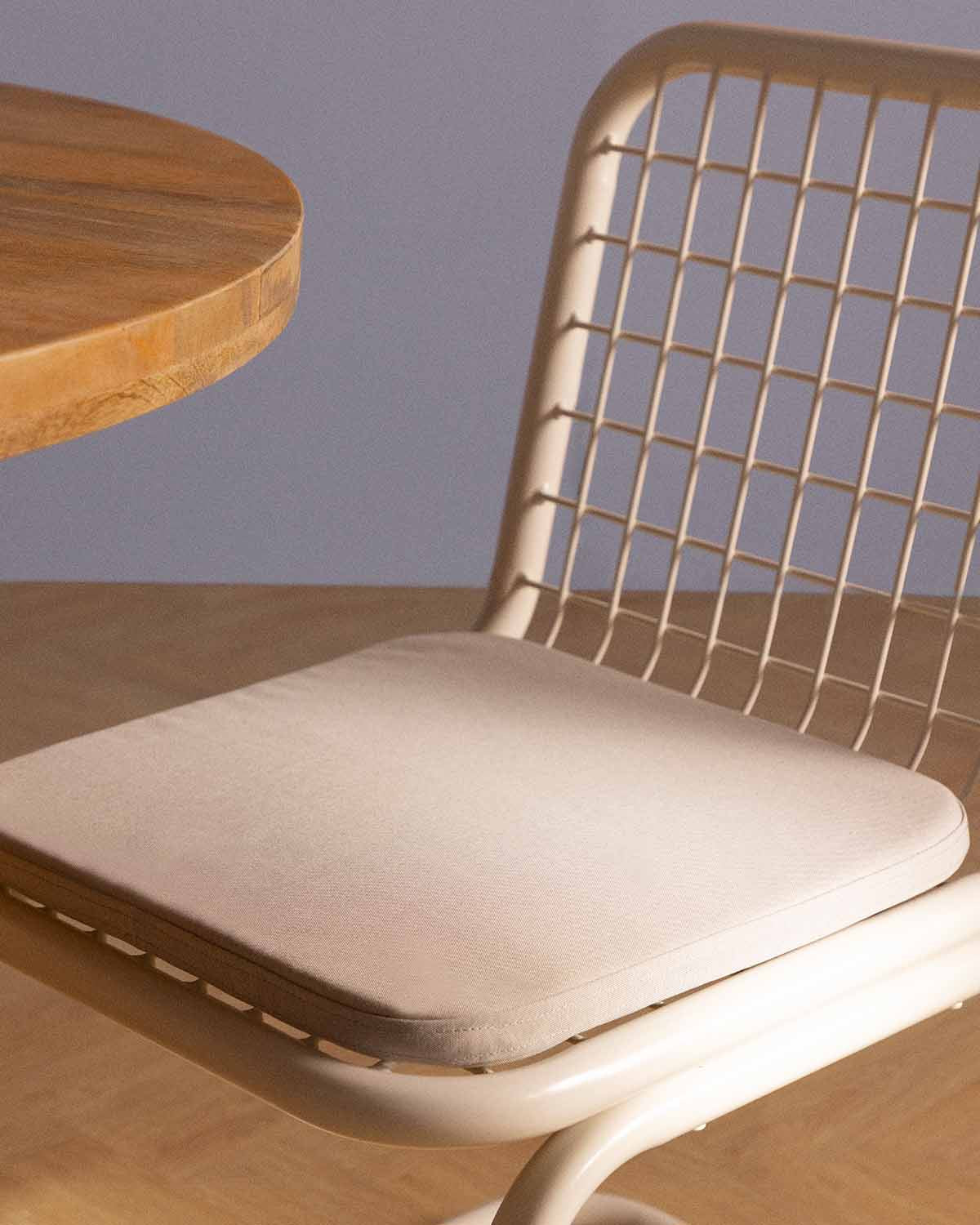 Biaritz metal dining chair