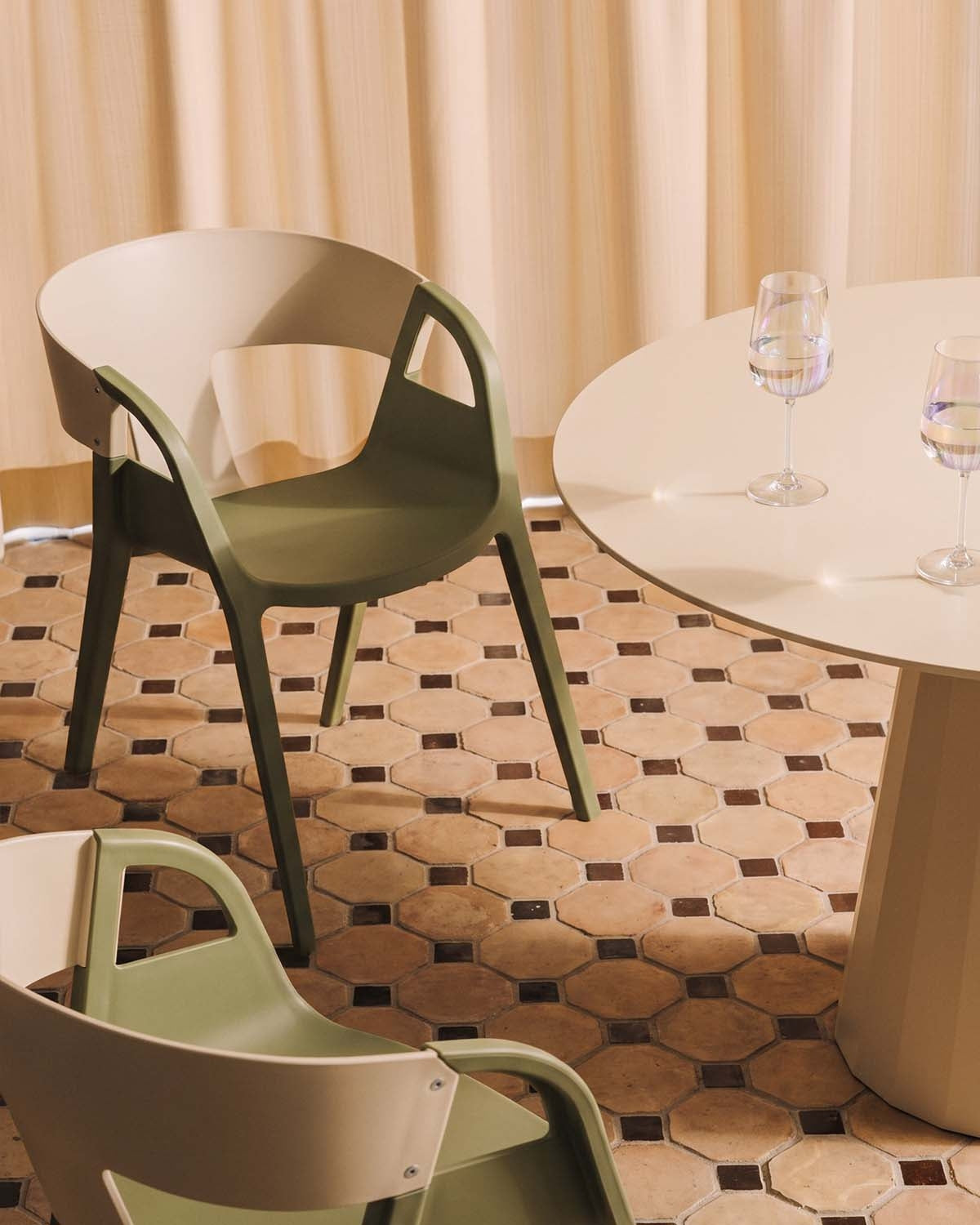 Barrax polypropylene dining chair