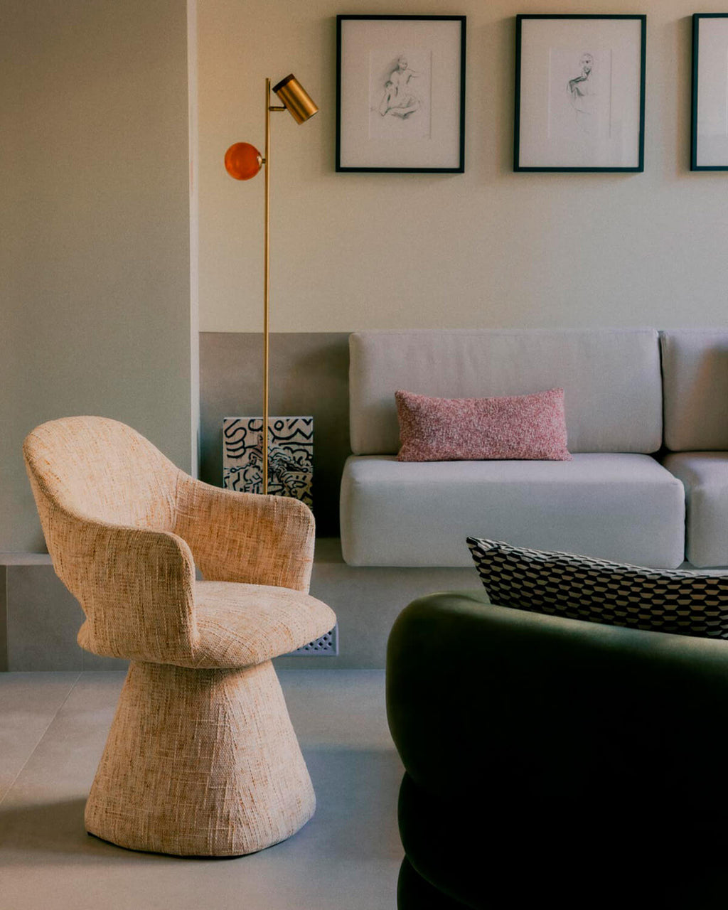 Newen fabric and metal dining chair