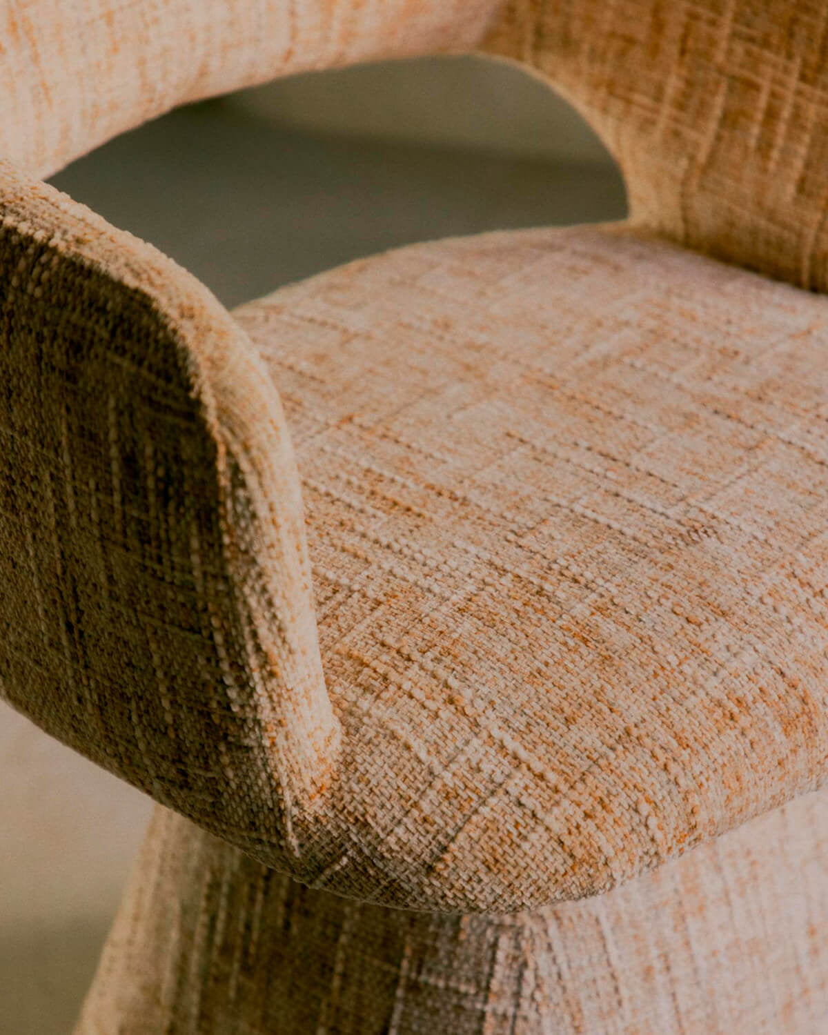 Newen fabric and metal dining chair