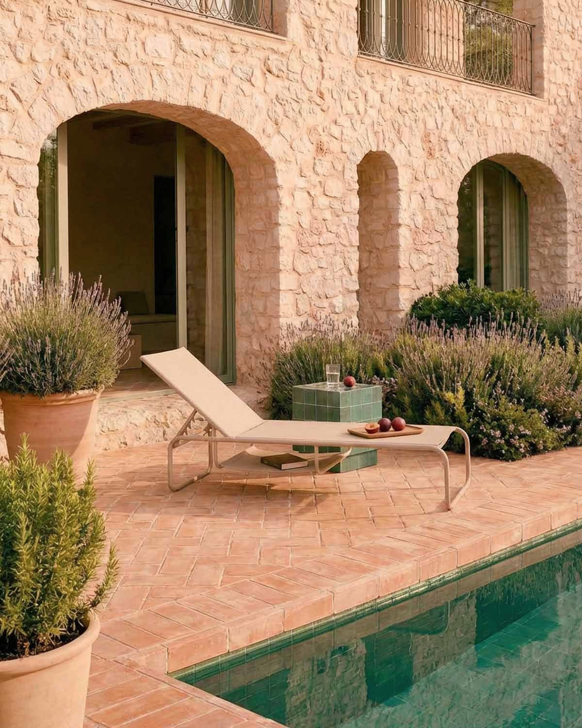 Ohiane metal and fabric reclining sun lounger