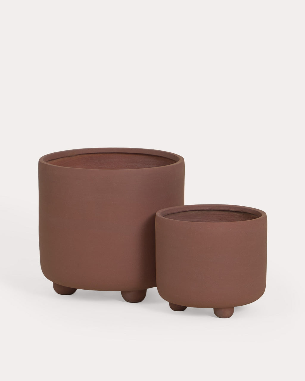 Set of 2 Petunia cement planters