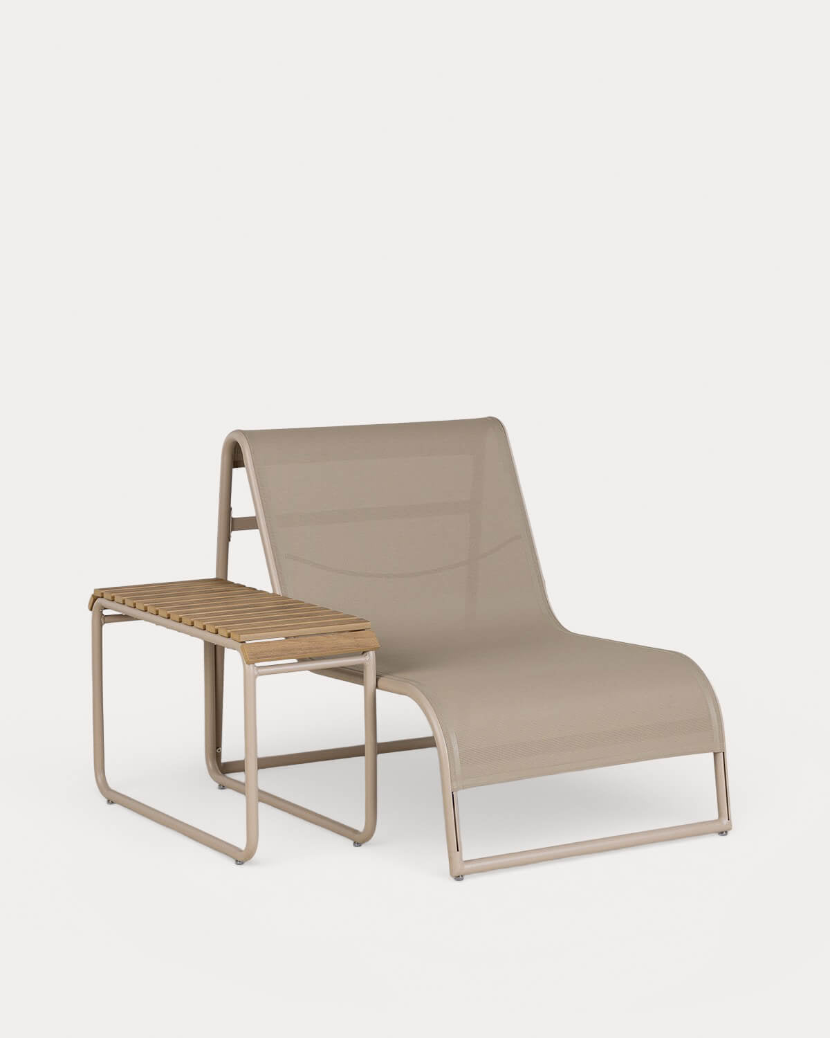 Set consisting of a garden armchair and a Dreisi aluminum side table