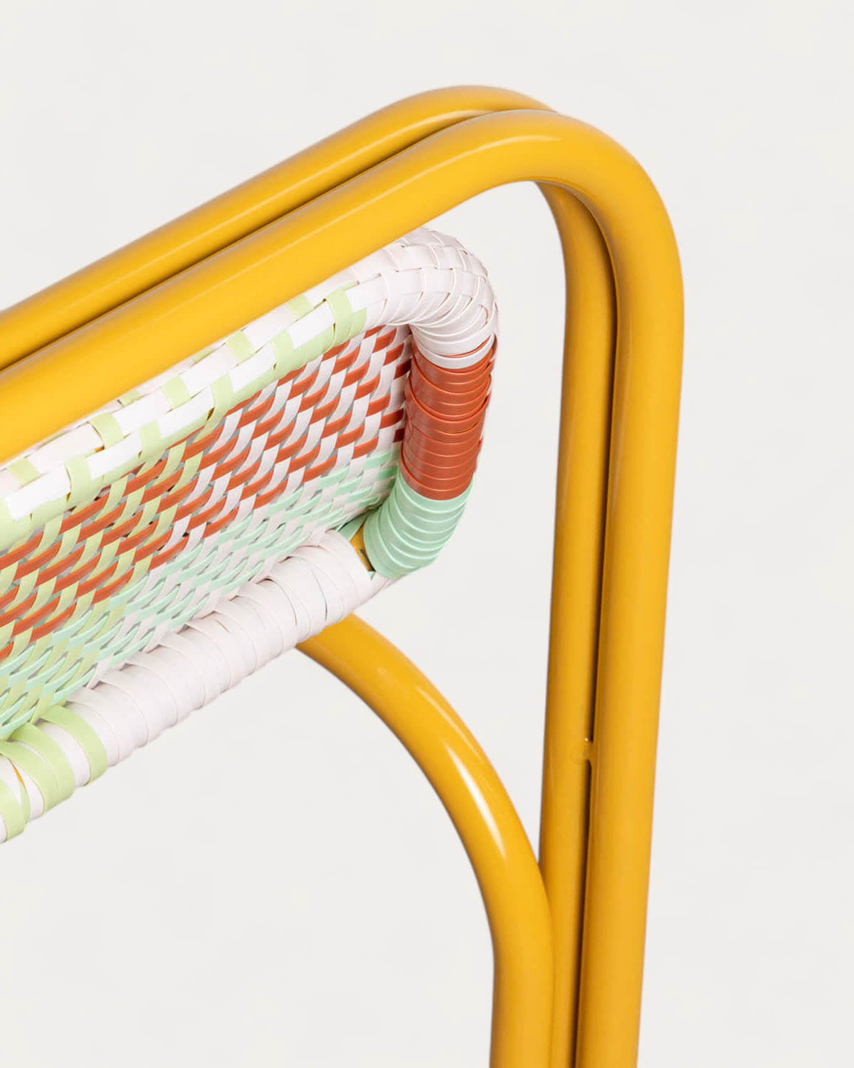 Armchair with armrests in aluminum and synthetic rattan Emba Studio