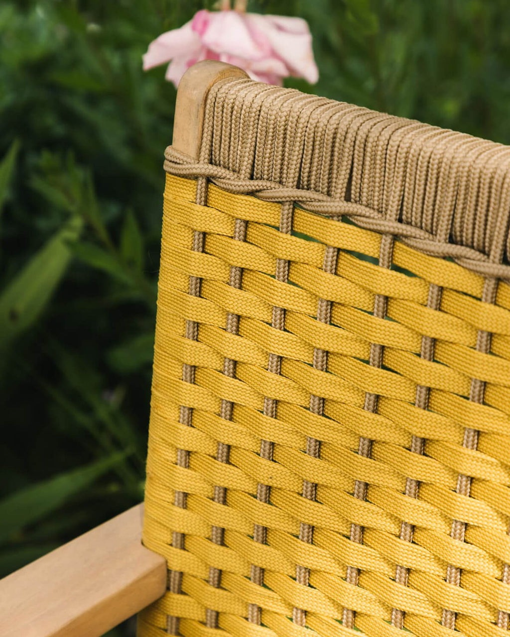 Mirle acacia wood and rope garden armchair