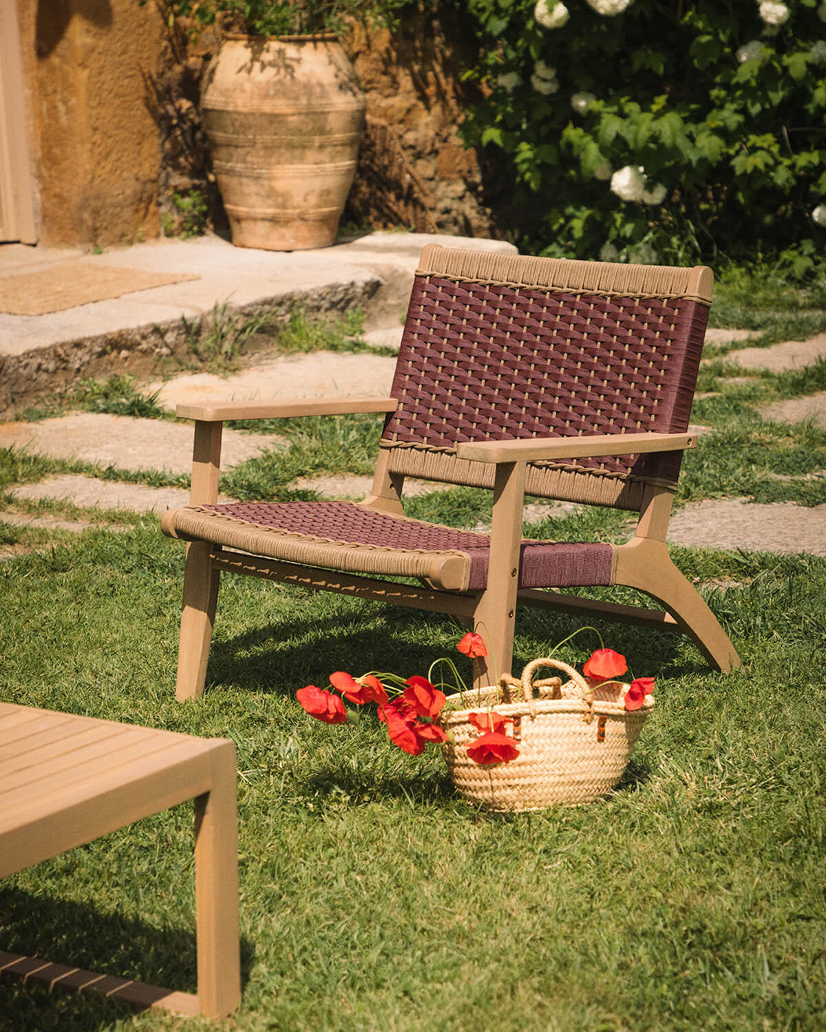 Mirle acacia wood and rope garden armchair