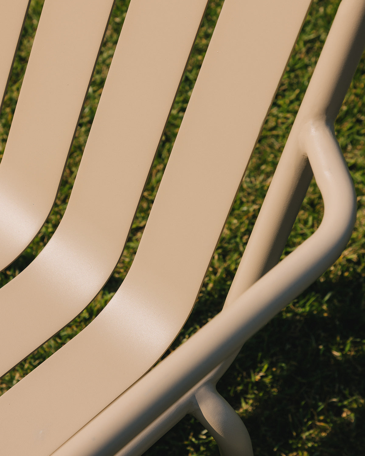 Tavo metal garden armchair