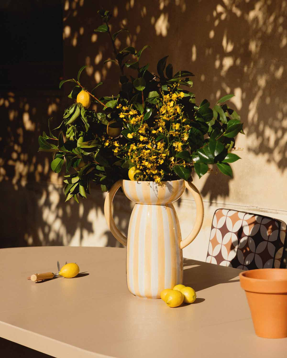 Large XL dolomite vase Litchi Lines