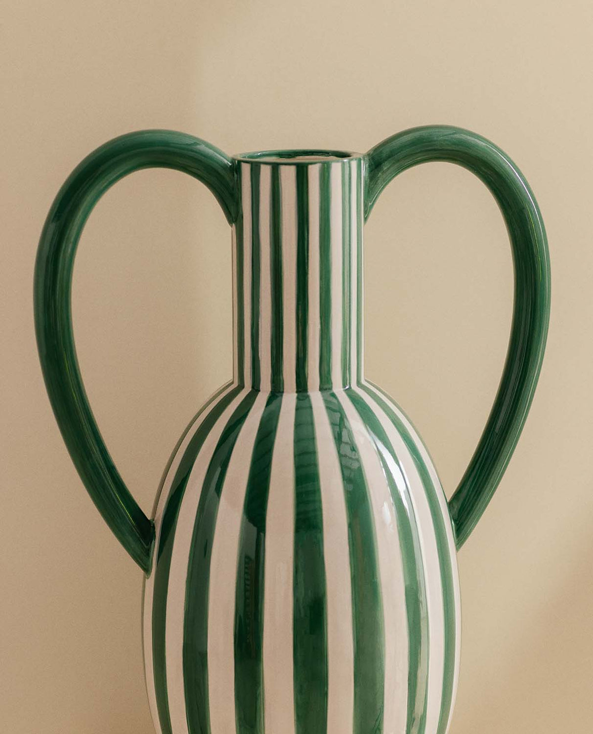 Large XL dolomite vase Peral Lines