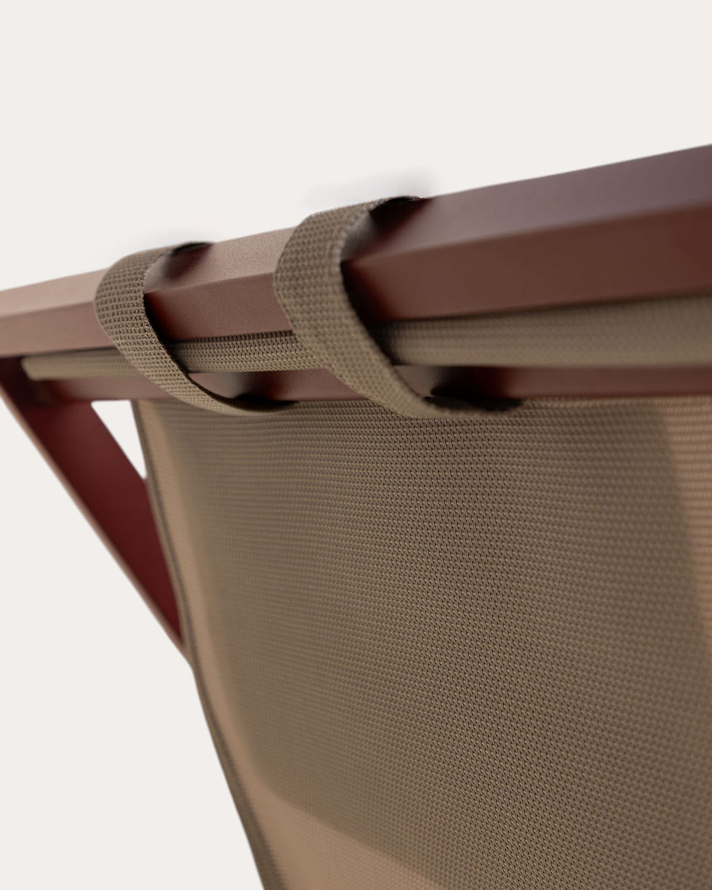 Rilas reclining aluminum lounge chair