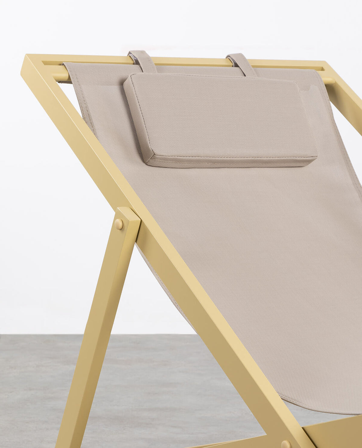 Rilas reclining aluminum lounge chair