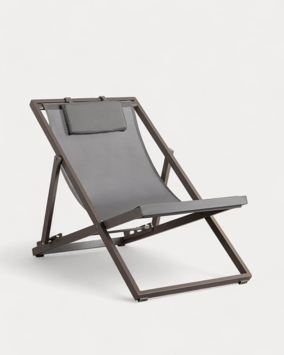 Rilas reclining aluminum lounge chair