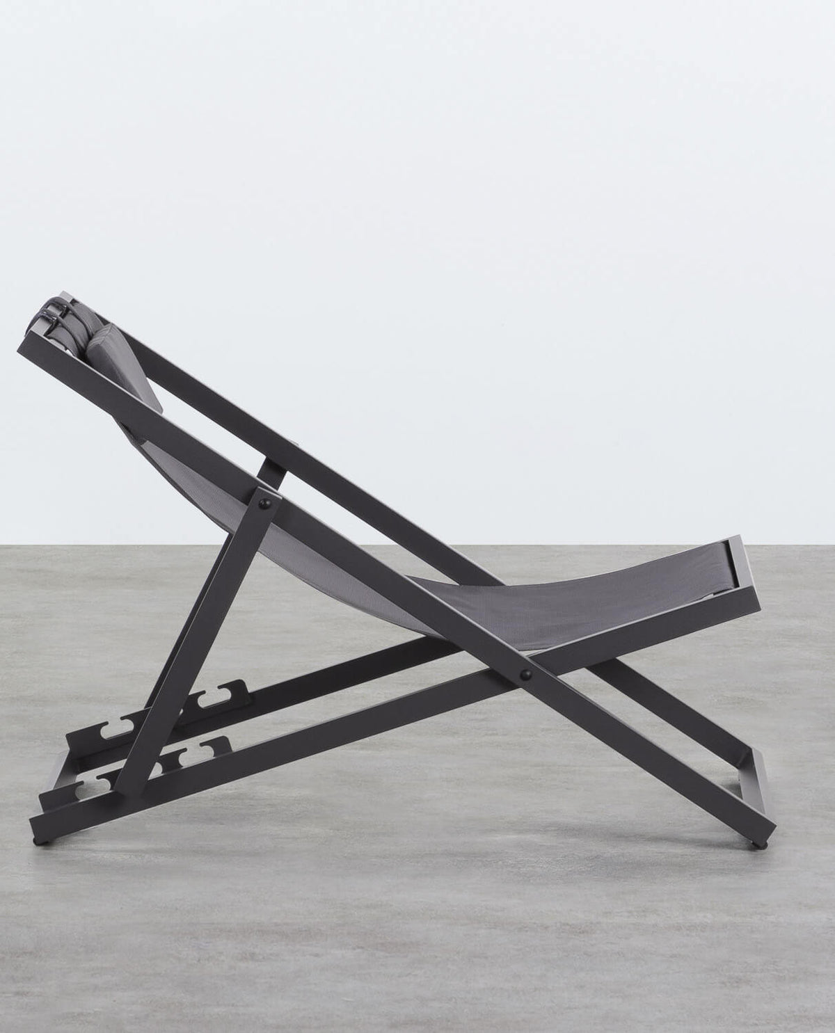 Rilas reclining aluminum lounge chair