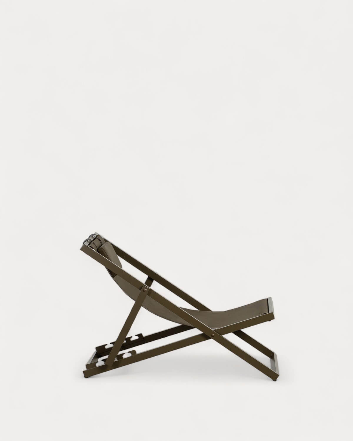 Rilas reclining aluminum lounge chair