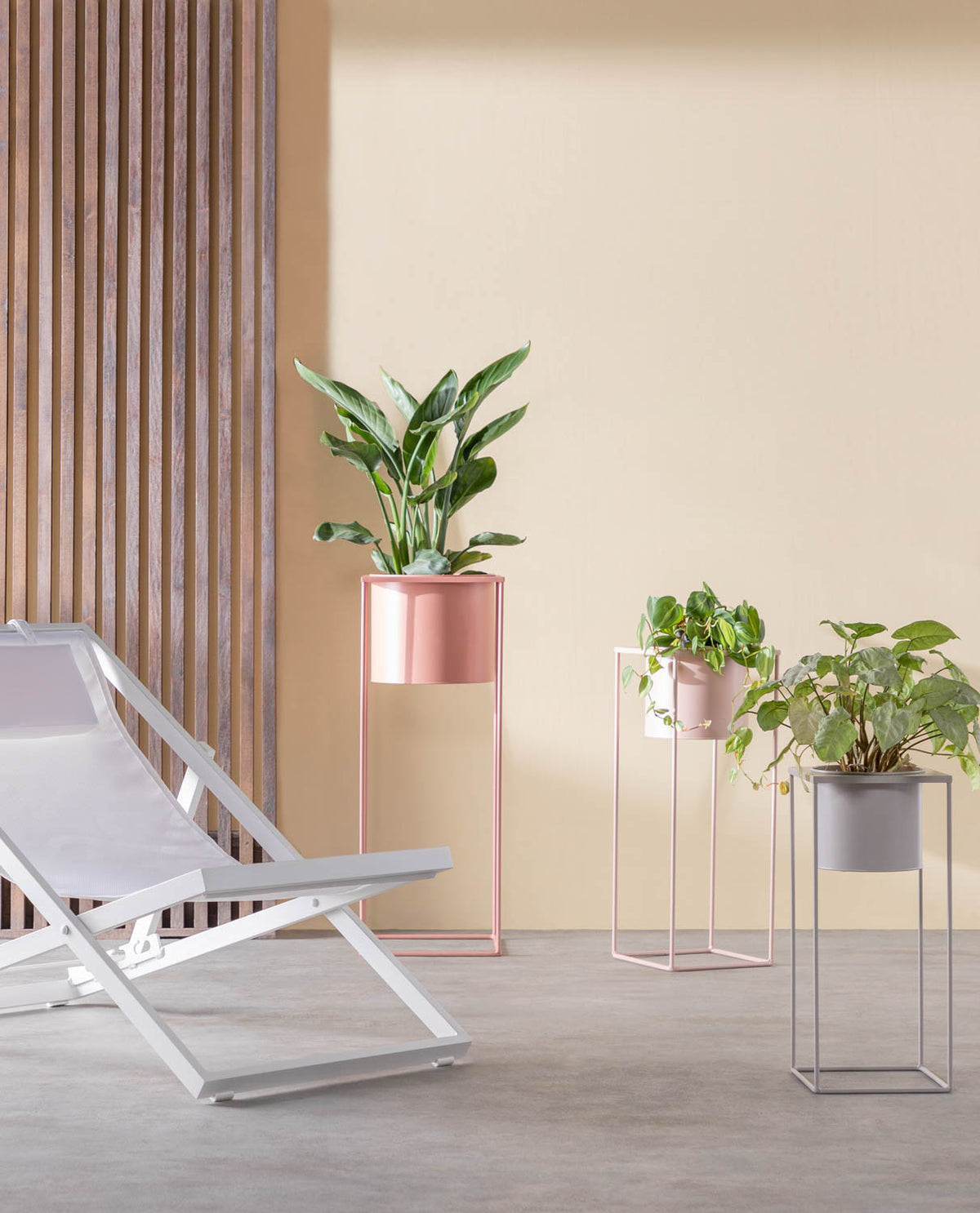 Set of 3 Cosme round metal planters