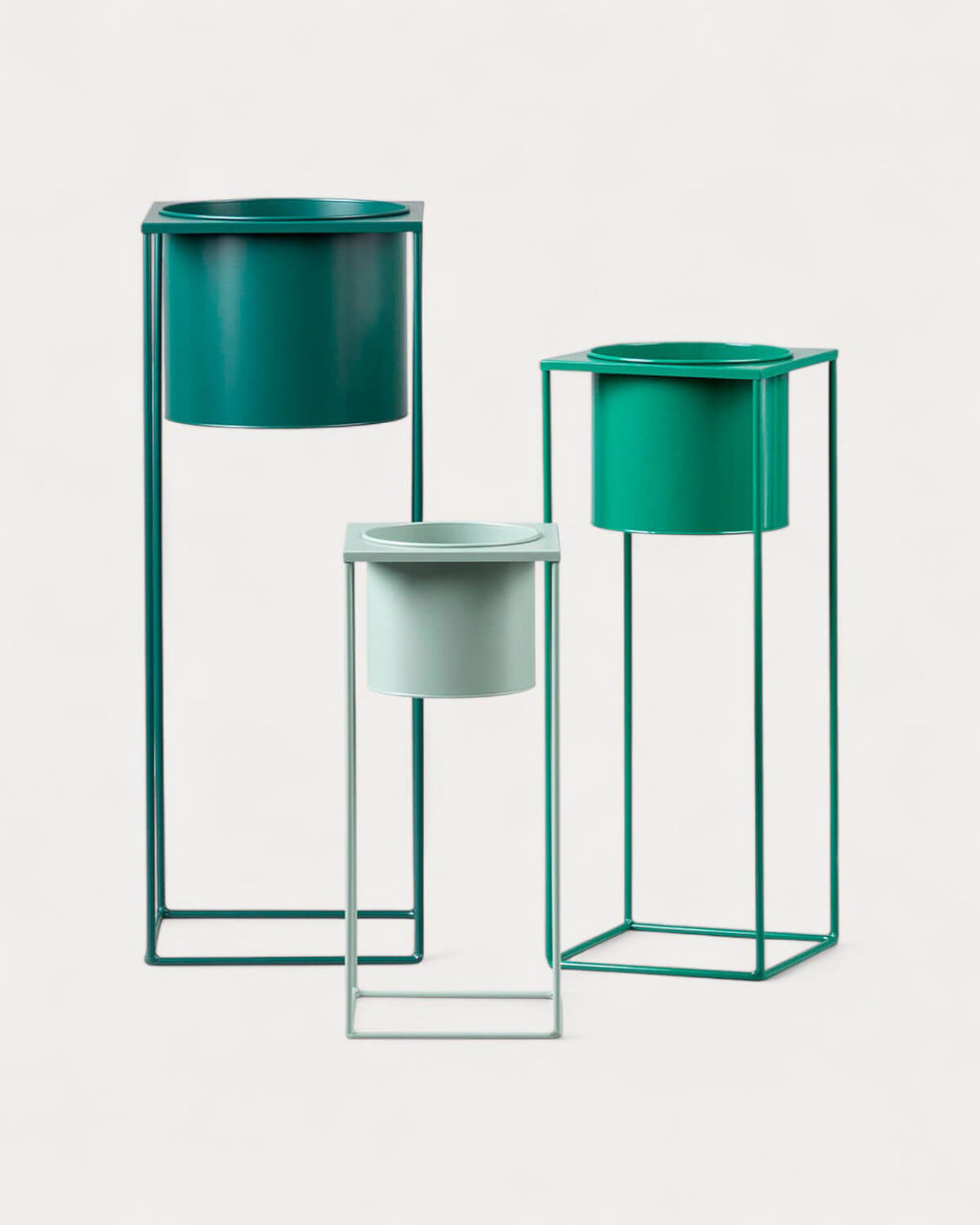 Set of 3 Cosme round metal planters