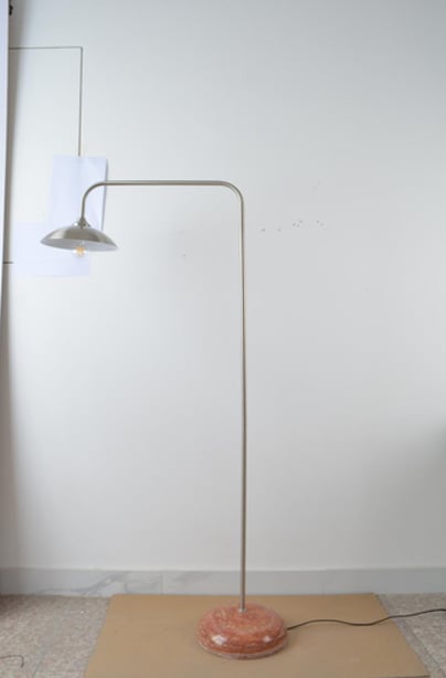 Nesy marble and metal floor lamp