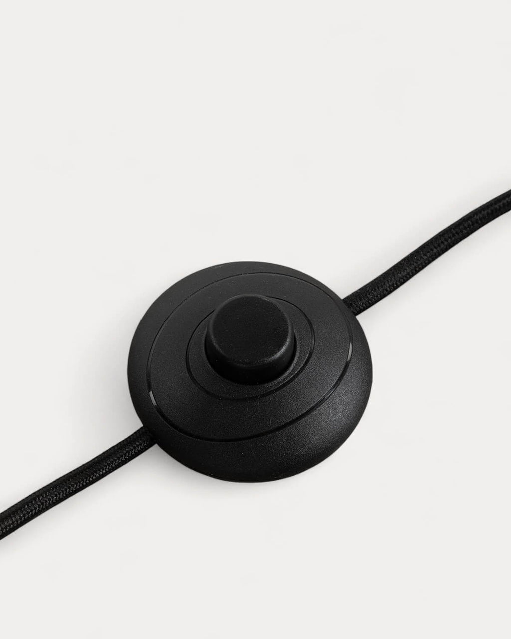 Amun metal floor lamp