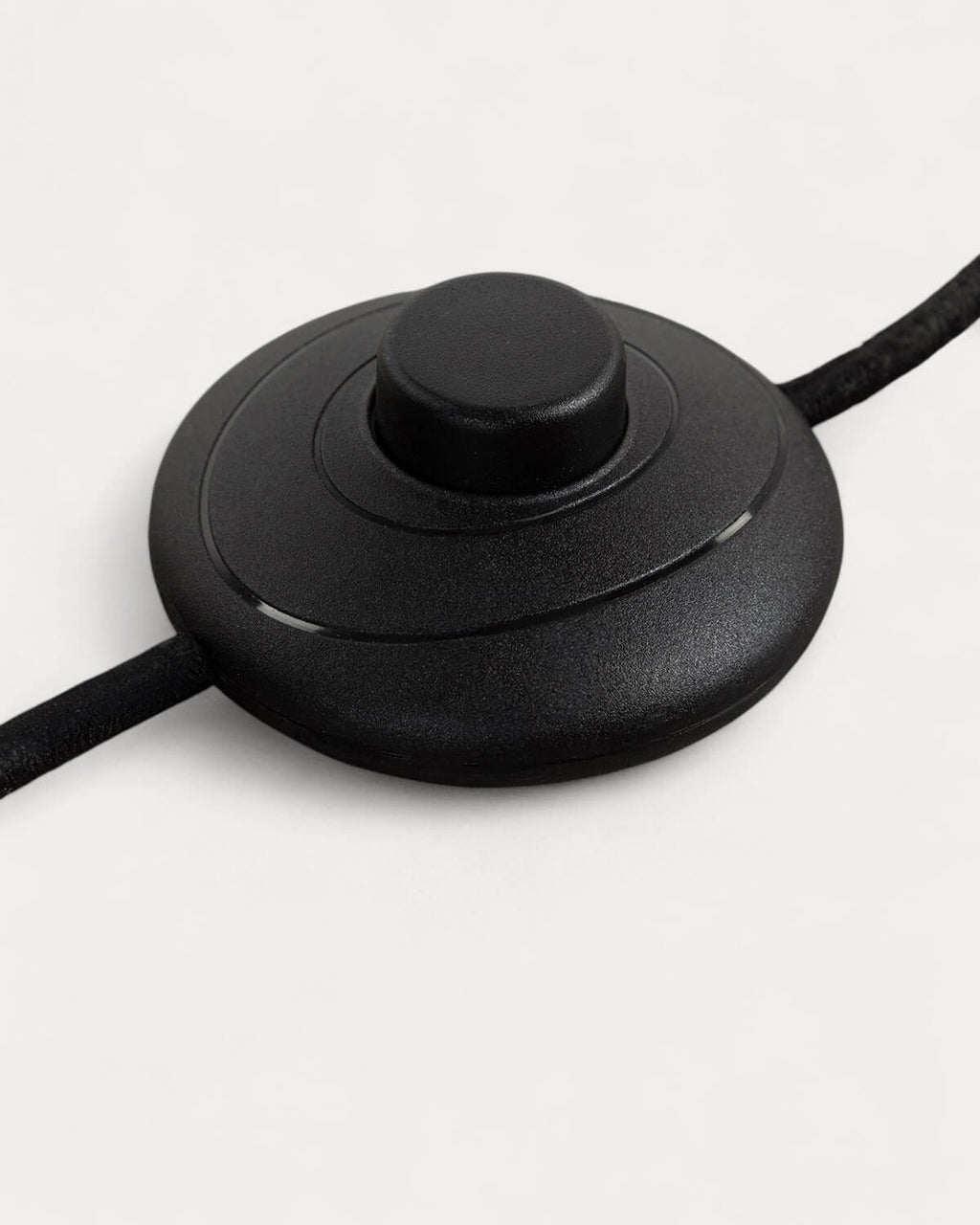 Caira metal floor lamp