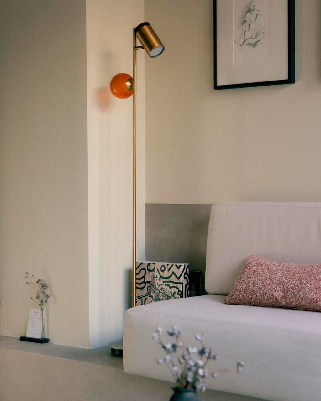 Caira metal floor lamp