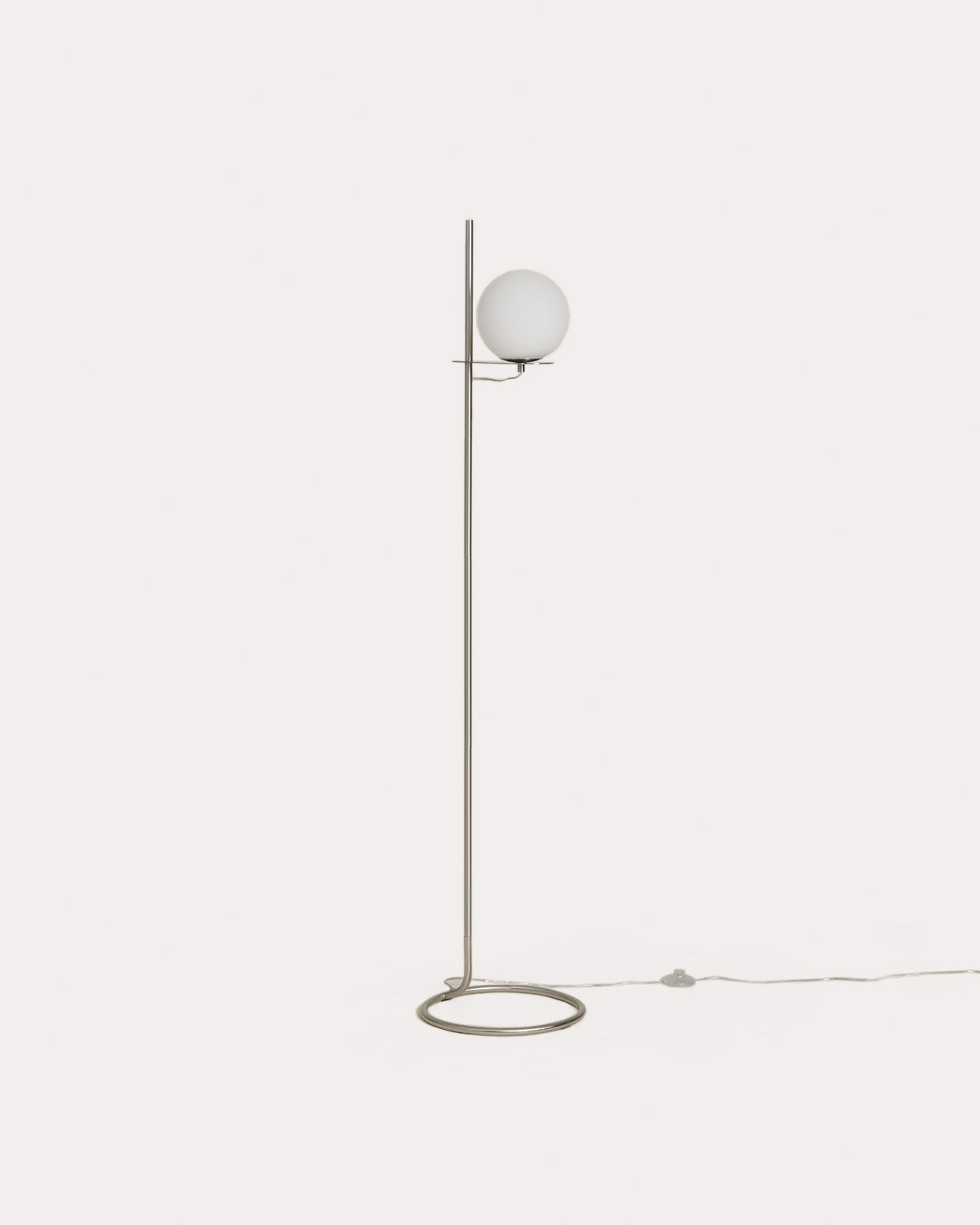 Kabil metal floor lamp