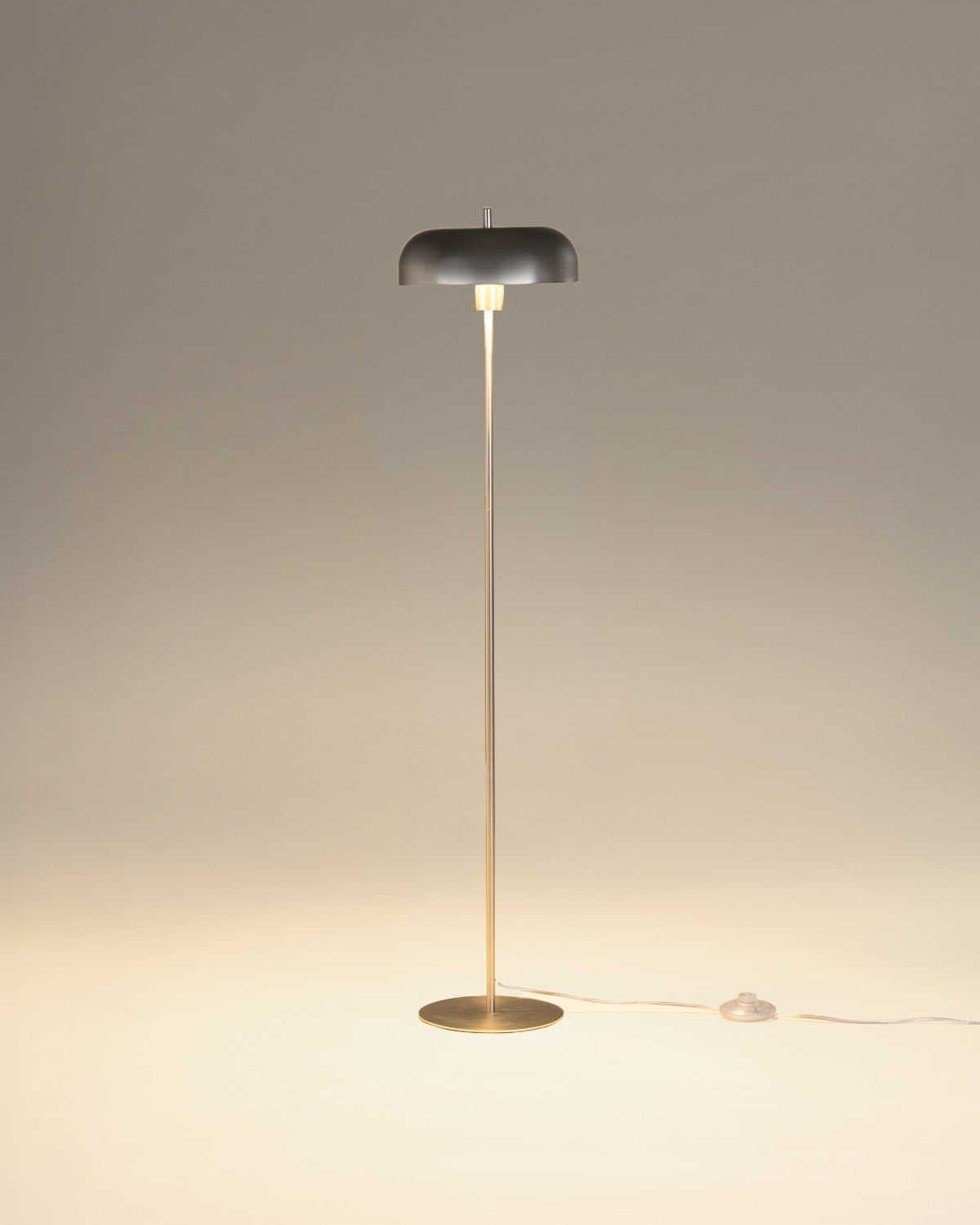 Kolbin metal floor lamp
