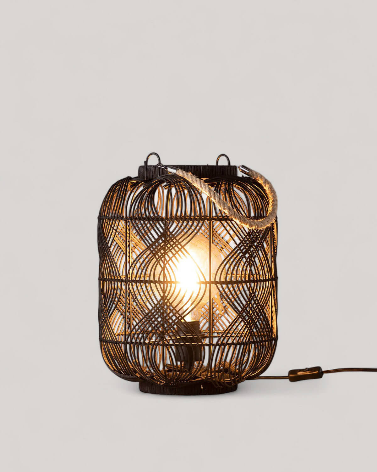 Hopp rattan table lamp