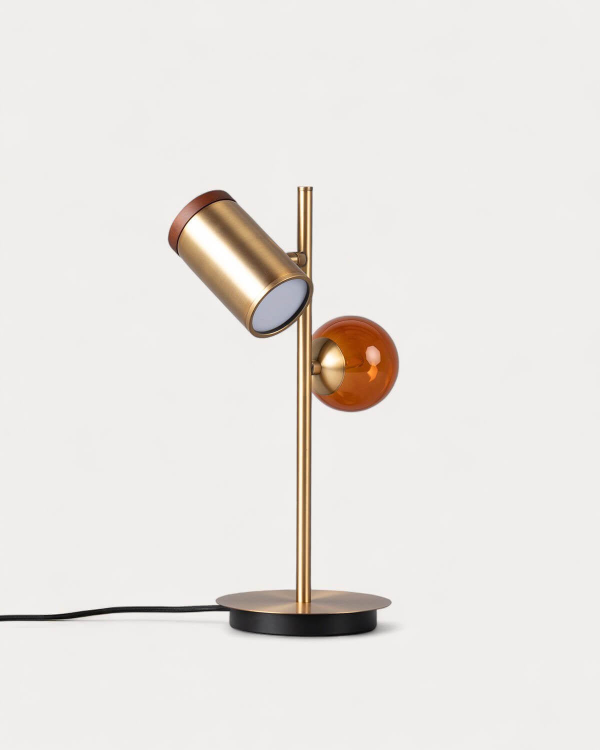Caira metal table lamp